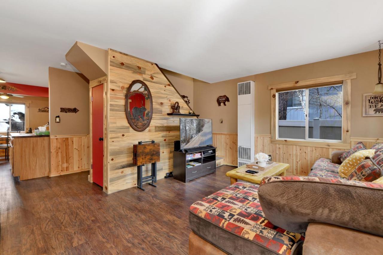 Emma'S Cottage- Adorable Central Cozy Modern Chalet Home- Minutes To Activities Big Bear City Exterior photo