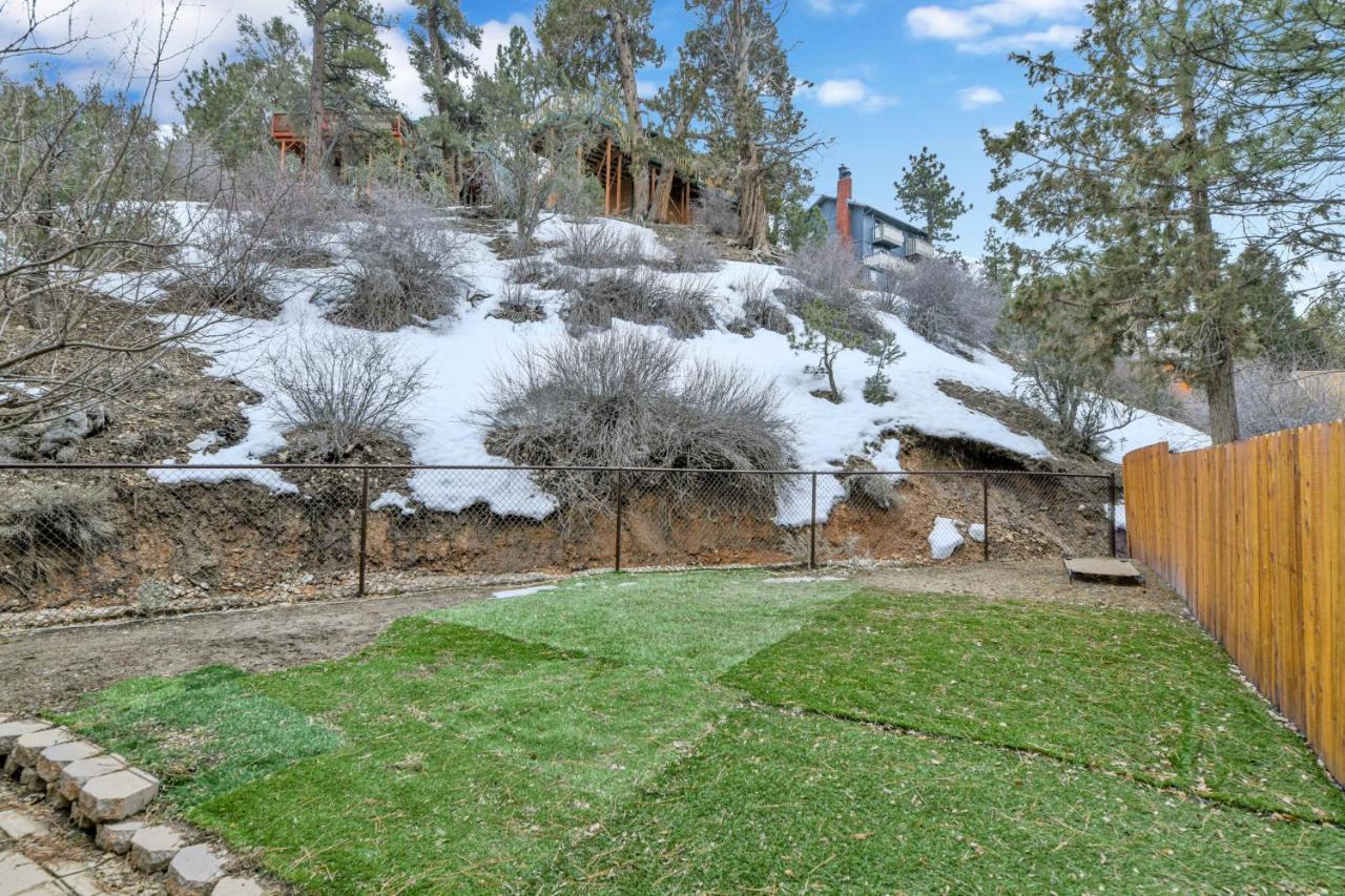 Emma'S Cottage- Adorable Central Cozy Modern Chalet Home- Minutes To Activities Big Bear City Exterior photo