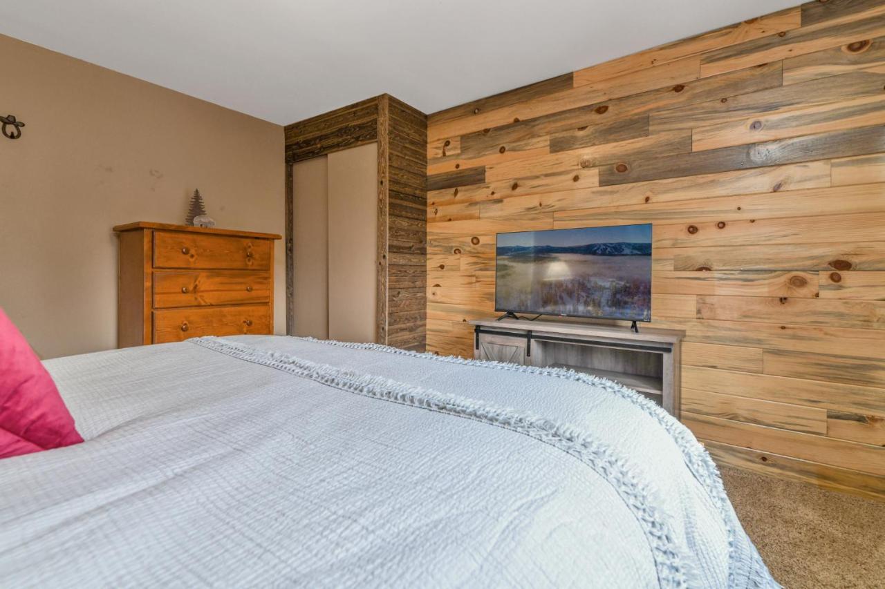 Emma'S Cottage- Adorable Central Cozy Modern Chalet Home- Minutes To Activities Big Bear City Exterior photo