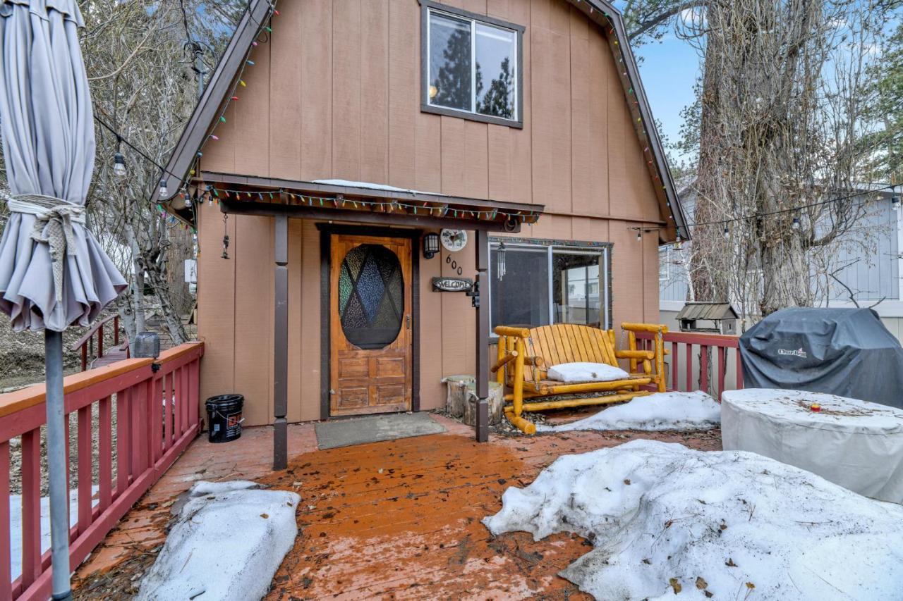 Emma'S Cottage- Adorable Central Cozy Modern Chalet Home- Minutes To Activities Big Bear City Exterior photo