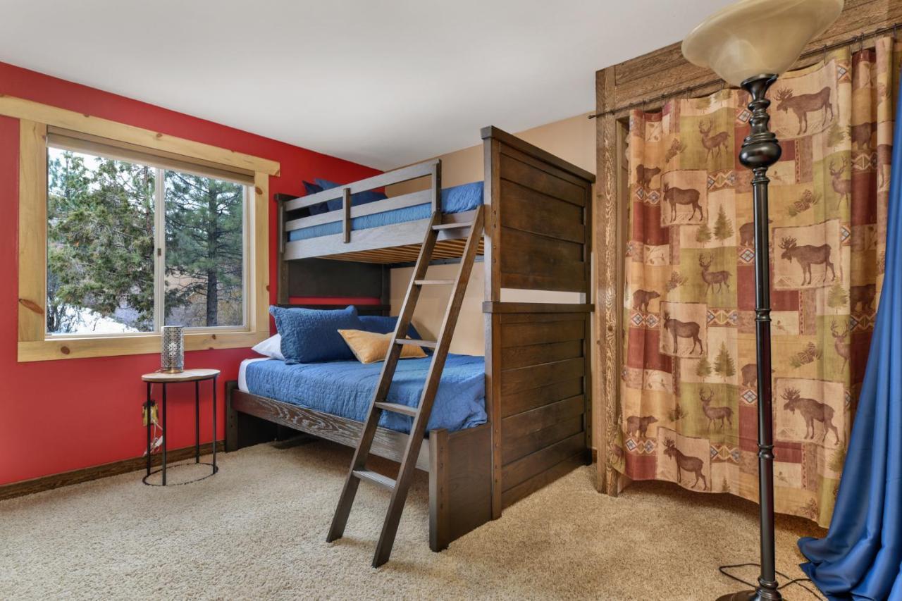 Emma'S Cottage- Adorable Central Cozy Modern Chalet Home- Minutes To Activities Big Bear City Exterior photo