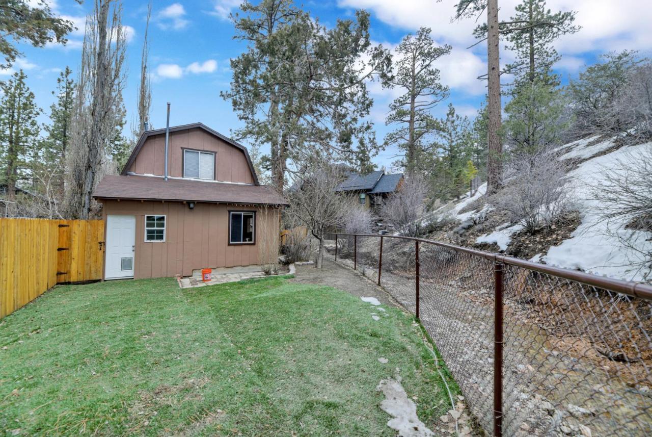Emma'S Cottage- Adorable Central Cozy Modern Chalet Home- Minutes To Activities Big Bear City Exterior photo